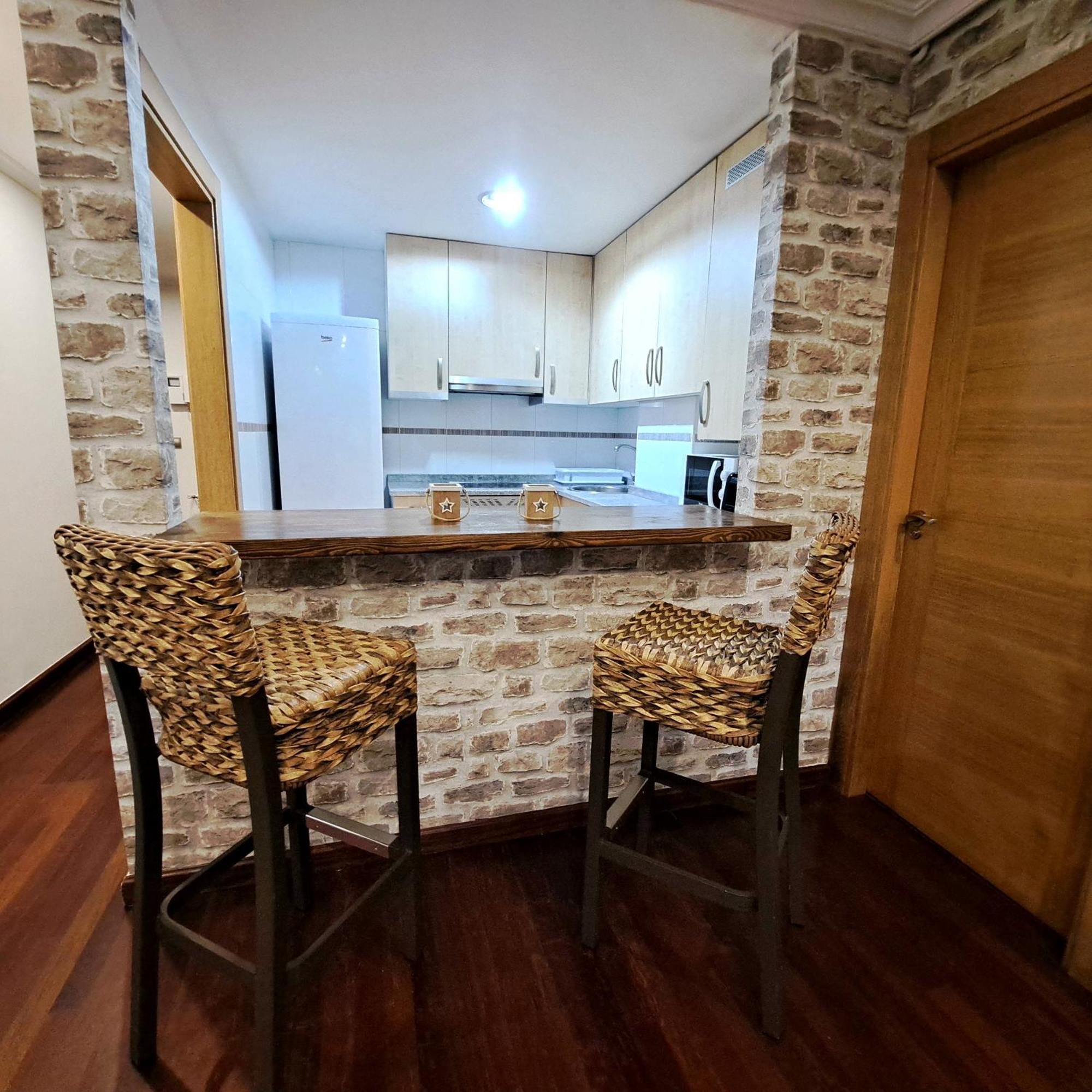 Apartamento Con Terraza Al Puente Romano Cangas de Onís Exterior foto