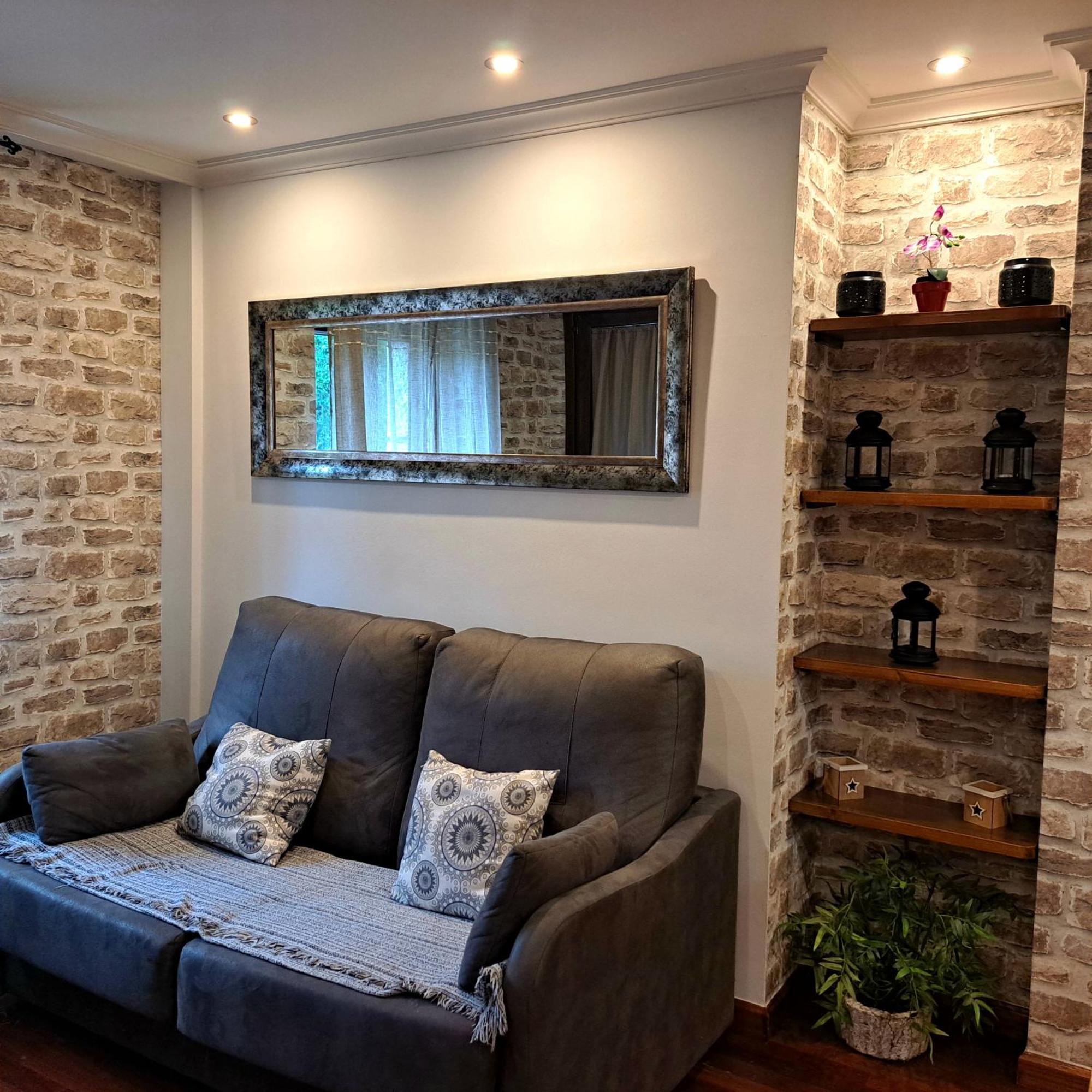Apartamento Con Terraza Al Puente Romano Cangas de Onís Exterior foto
