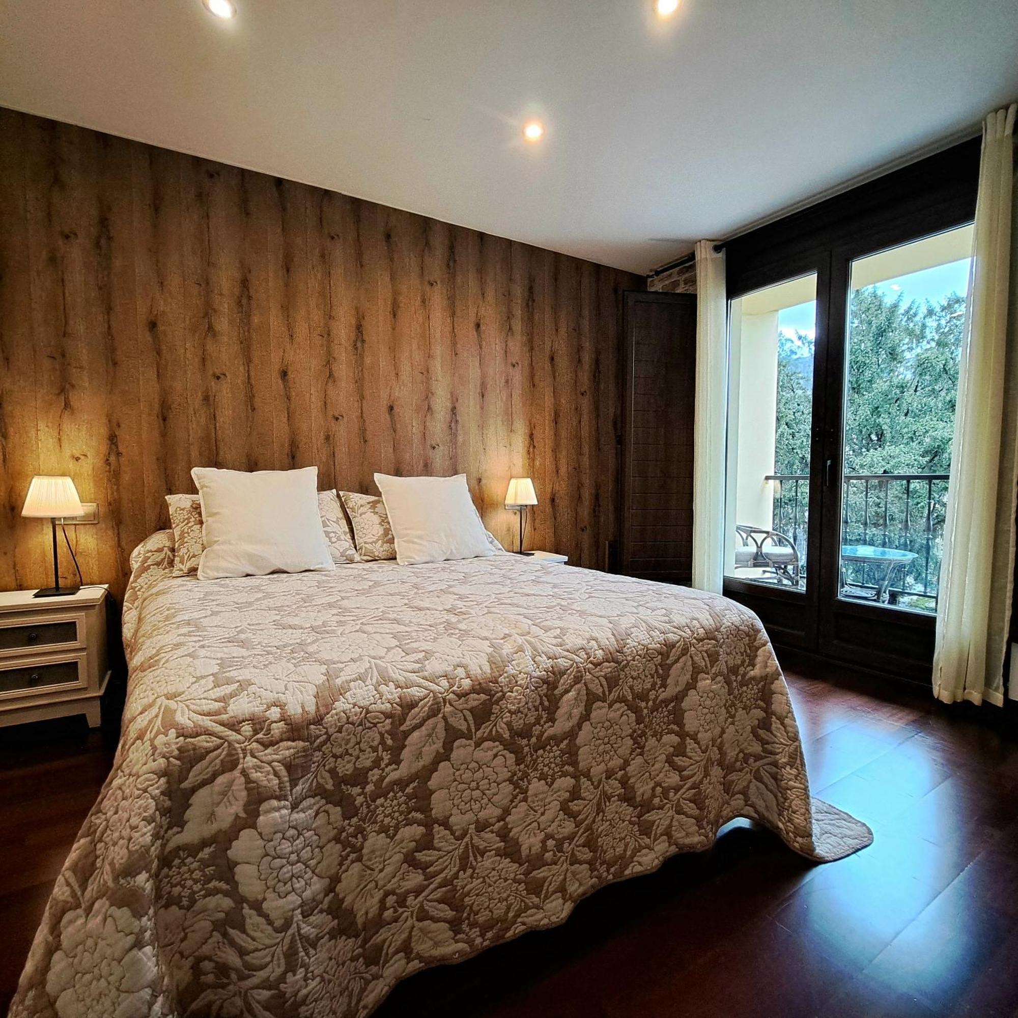 Apartamento Con Terraza Al Puente Romano Cangas de Onís Exterior foto